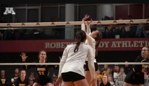 How tall are outside hitters in volleyball?